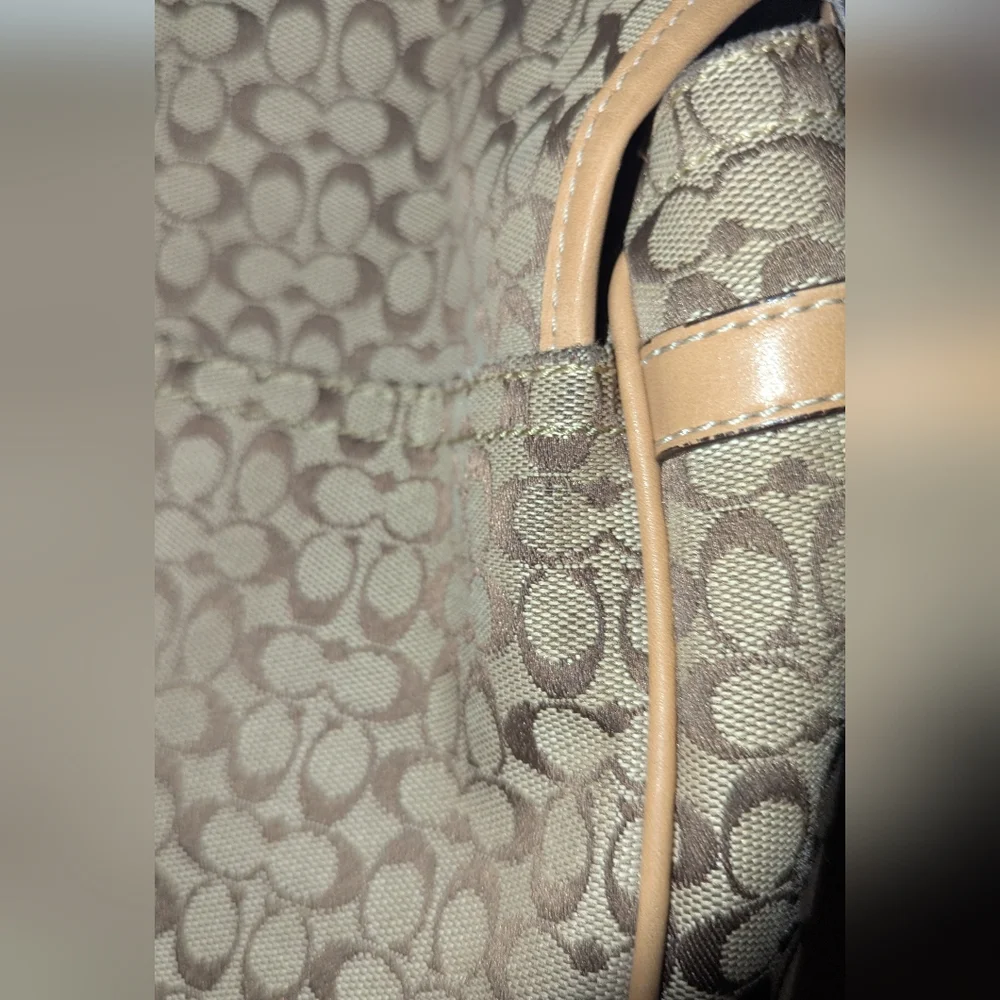 Coach Voyager Khaki Crossbody Messenger Bag Tan Khaki VGUC